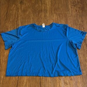 Xersion Vibrant Blue Short Sleeve Tee